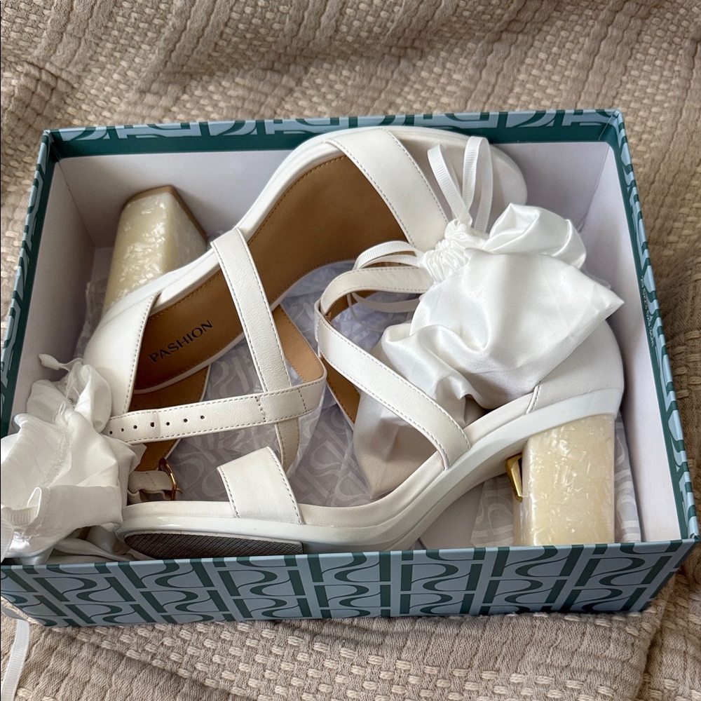 Pashion Footwear convertible heels